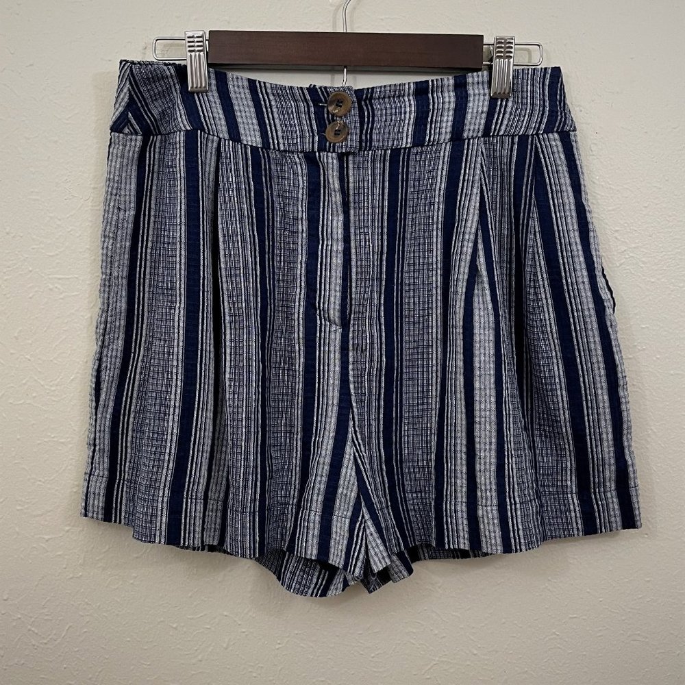 Harper Heritage Sz M Ripley Button Waist Shorts